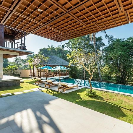 Villa Rusa Biru Canggu Esterno foto